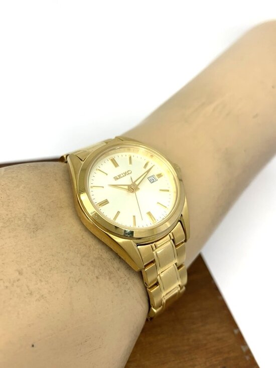Seiko Women\'s Watch SUR632 Quartz Silver Dial Gold Tone Stainless Steel 30mm main image 9